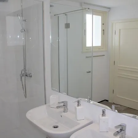 Citybreak-apartments Sa Da Bandeira *